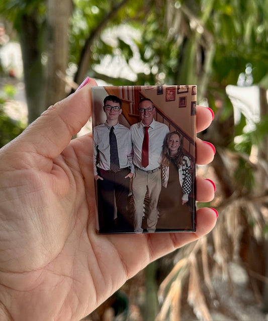 Custom Photo Magnets: The Perfect Father’s Day Gift
